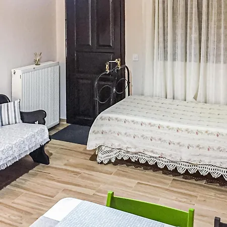 1 Bedroom Amazing Apartment In Leventoxori, Ilias Apartment